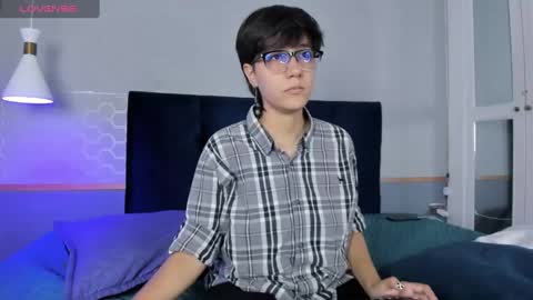 Snapshot of tsuki_maru chatting on September 2025 12:32:01 PM Maru online show from September 2025 12:32:01 PM