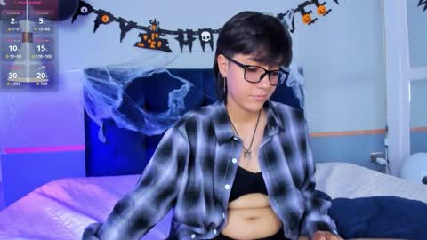 Snapshot of tsuki_maru chatting on October 2025 08:33:01 PM Maru online show from October 2025 08:33:01 PM