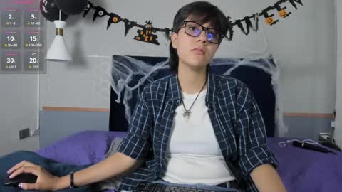 Snapshot of tsuki_maru chatting on October 2025 08:41:02 PM Maru online show from October 2025 08:41:02 PM