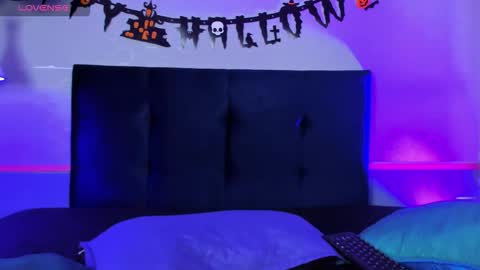 Snapshot of tsuki_maru chatting on October 2025 08:36:02 PM Maru online show from October 2025 08:36:02 PM