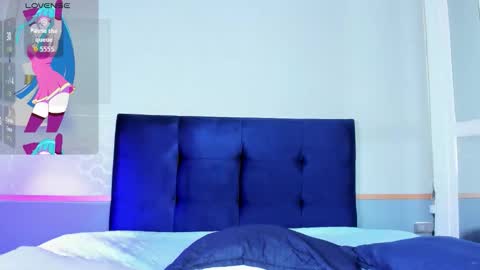 Snapshot of tsuki_maru chatting on November 2025 08:22:02 PM Maru online show from November 2025 08:22:02 PM