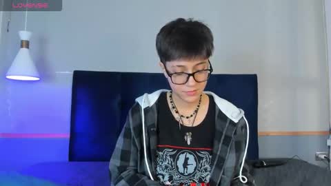 Maru online show from November 2025 09:14:01 PM