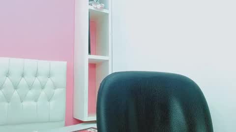 ttimy online show from February 2026 05:16:02 PM