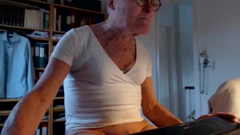 FINN but call me NANNA online show from December 2025 12:54:01 PM