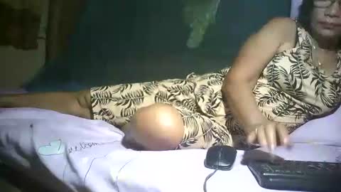 Snapshot of tuchmegently chatting on January 2025 09:15:01 PM Mae online show from January 2025 09:15:01 PM