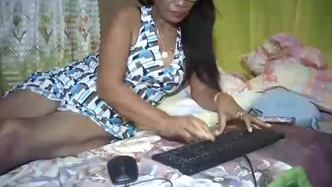 Snapshot of tuchmegently chatting on March 2025 11:07:01 AM Mae online show from March 2025 11:07:01 AM