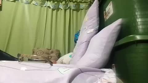 Snapshot of tuchmegently chatting on November 2025 08:54:01 PM Mae online show from November 2025 08:54:01 PM