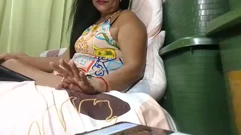 Snapshot of tuchmegently chatting on November 2025 11:14:02 PM Mae online show from November 2025 11:14:02 PM