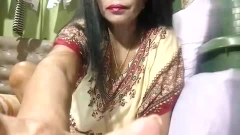 Snapshot of tuchmegently chatting on November 2025 09:14:01 PM Mae online show from November 2025 09:14:01 PM