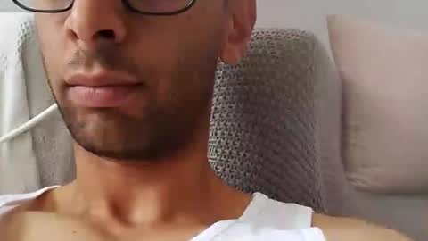 TunisienSexyGuy online show from April 2026 01:32:02 PM