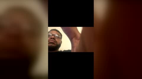 Snapshot of tupapiporvida chatting on March 2026 03:28:02 AM tupapiporvida online show from March 2026 03:28:02 AM