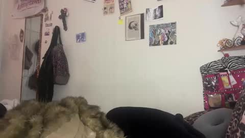 Snapshot of turntpixie chatting on January 2026 06:29:01 AM turntpixie online show from January 2026 06:29:01 AM