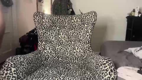 Snapshot of turntpixie chatting on April 2026 04:46:01 AM turntpixie online show from April 2026 04:46:01 AM