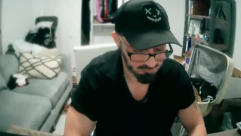 Snapshot of tuscan_taurus chatting on January 2025 07:14:01 AM tuscan_taurus online show from January 2025 07:14:01 AM