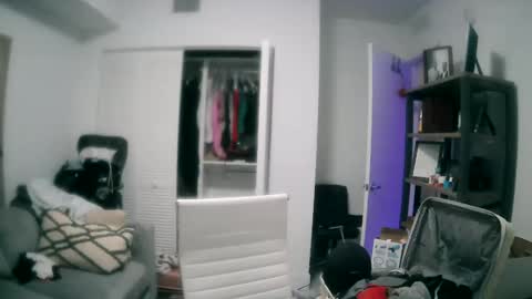 Snapshot of tuscan_taurus chatting on January 2025 10:16:02 AM tuscan_taurus online show from January 2025 10:16:02 AM