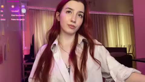 Snapshot of tutti_cutieee chatting on June 2026 08:06:02 AM Nika online show from June 2026 08:06:02 AM