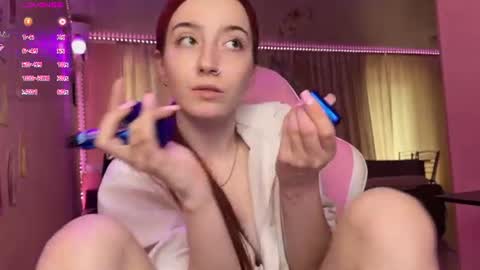 Snapshot of tutti_cutieee chatting on June 2026 08:33:02 AM Nika online show from June 2026 08:33:02 AM