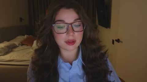 Ariana online show from November 2025 08:52:01 PM