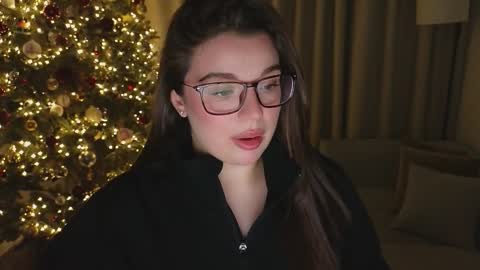 Ariana online show from December 2025 07:51:01 PM