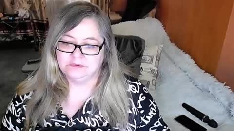 Lana online show from February 2025 02:52:01 AM