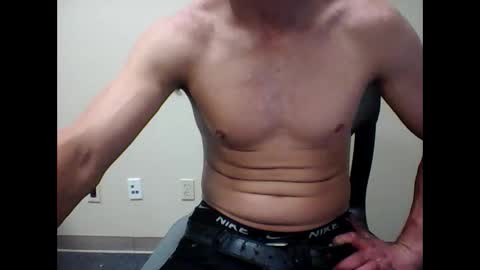 Snapshot of twayne29x chatting on November 2025 07:40:01 AM twayne29x online show from November 2025 07:40:01 AM