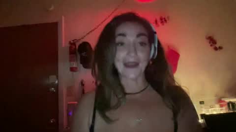 Snapshot of tweet2024777 chatting on September 2025 07:54:01 AM CurveyTurtleObeys online show from September 2025 07:54:01 AM