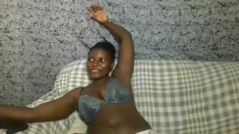 Snapshot of twerker_lyly chatting on October 2025 06:19:02 PM twerker_lyly online show from October 2025 06:19:02 PM