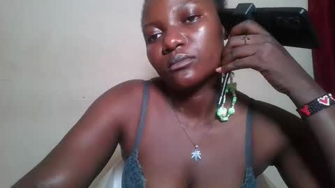 Snapshot of twerker_lyly chatting on November 2025 09:06:02 PM twerker_lyly online show from November 2025 09:06:02 PM