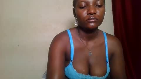 Snapshot of twerker_lyly chatting on November 2025 01:23:01 PM twerker_lyly online show from November 2025 01:23:01 PM