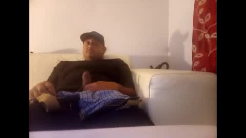 Snapshot of twest84 chatting on December 2025 11:06:02 AM twest84 online show from December 2025 11:06:02 AM