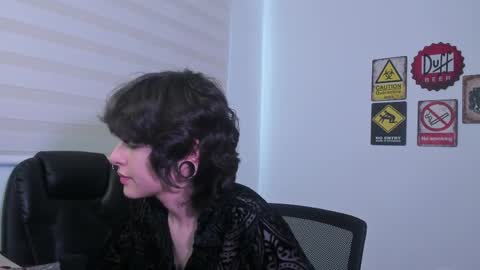 Eve  Lili online show from April 2026 05:30:01 PM