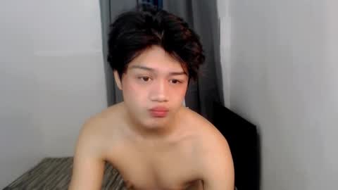 Snapshot of twink_blaze chatting on October 2025 10:54:02 PM BLAZE online show from October 2025 10:54:02 PM