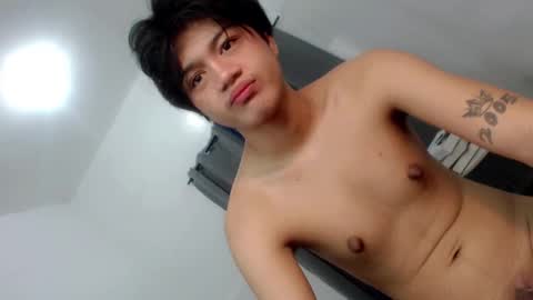 Snapshot of twink_blaze chatting on November 2025 11:26:02 PM BLAZE online show from November 2025 11:26:02 PM