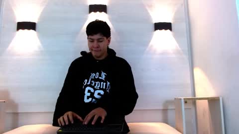 samu online show from December 2025 12:03:02 PM