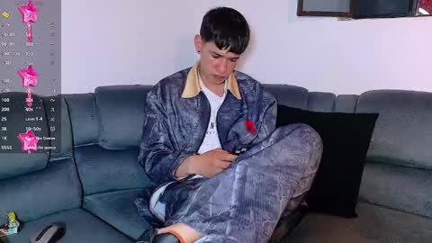 Snapshot of twink_daren chatting on November 2025 07:27:01 PM Mr Daren online show from November 2025 07:27:01 PM