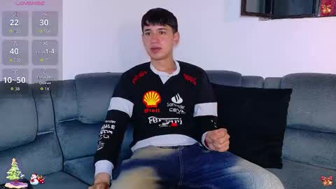 Snapshot of twink_daren chatting on December 2025 07:12:02 PM Mr Daren online show from December 2025 07:12:02 PM