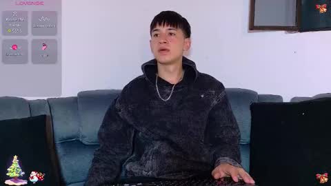 Snapshot of twink_daren chatting on January 2026 08:43:02 PM Mr Daren online show from January 2026 08:43:02 PM