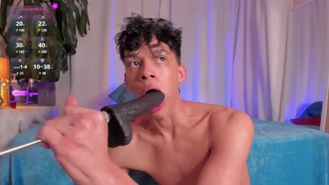 Snapshot of twink_lion chatting on January 2025 08:42:01 PM Lion online show from January 2025 08:42:01 PM