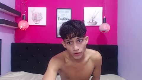 paulo sexy bigcock hot online show from April 2026 07:03:02 PM