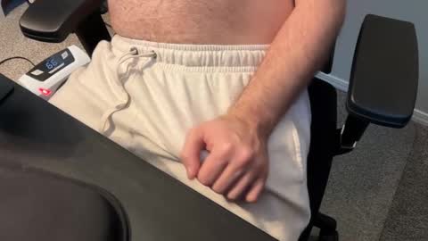 Snapshot of twinkboylover321 chatting on February 2026 07:10:01 PM Tell me what to do online show from February 2026 07:10:01 PM