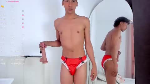 twinksboys_23 online show from June 2026 01:48:02 PM