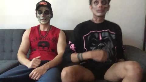 Derrick online show from October 2025 05:06:02 PM