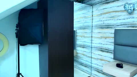 Snapshot of twinslovers_ chatting on November 2025 02:45:01 AM twinslovers_ online show from November 2025 02:45:01 AM