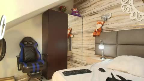 twinslovers_ online show from May 2026 04:29:02 AM
