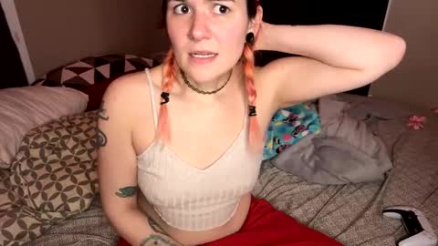 twitchinwhore online show from January 2025 05:24:01 AM