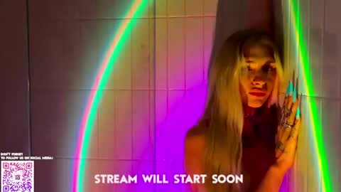 Molly and Nick online show from April 2026 04:15:01 PM