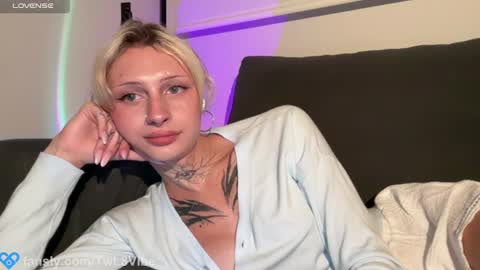 Molly and Nick online show from June 2026 05:39:01 PM