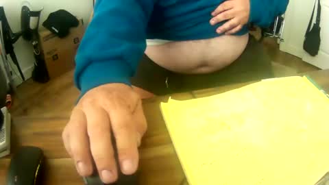 Snapshot of two_wheels_two_balls chatting on November 2025 07:24:01 PM two_wheels_two_balls online show from November 2025 07:24:01 PM