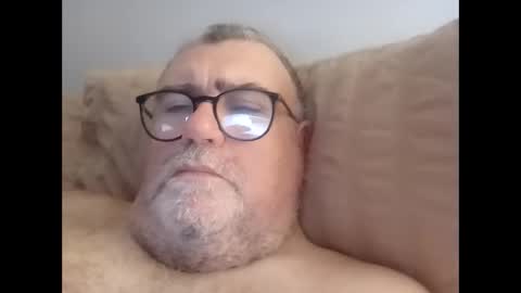 twohats2810 online show from February 2026 04:35:01 PM