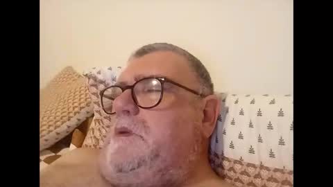 twohats2810 online show from March 2026 07:50:01 PM